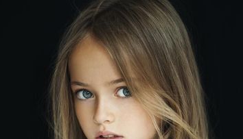 Declarata CEA MAI FRUMOASA fata din lume la numai 8 ani. Cine este Kristina Pimenova - GALERIE FOTO