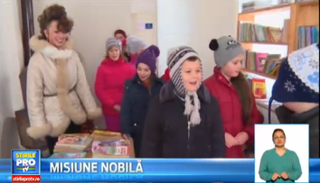 Bibliotecara care parcurge saptamanal 7 km pe jos, pentru ca elevii unui sat din Apuseni sa aiba acces la lectura