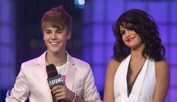 Reactia neasteptata a Selenei Gomez la poza postata de Justin Bieber in urma cu cateva zile. Cum i-a raspuns vedeta