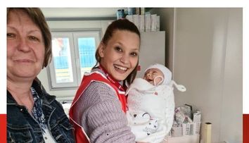 Poveștile mamelor din Ucraina, în lupta de a-și salva copiii. Natalia și-a luat fetița și a fugit din calea războiului
