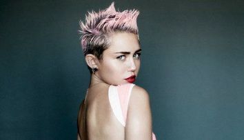 A pozat NUD. Imaginea cu Miley Cyrus la care fanii artistei nici macar nu ar fi indraznit sa viseze