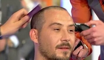 Stefan Stan a scapat de chelie dupa implantul de par. Primele rezultate se vad deja. Cum arata acum primul castigator de la 