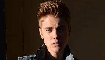 Justin Bieber, umilit intr-un club. Reactia cantaretului cand a vazut cum este tratat de angajatii localului