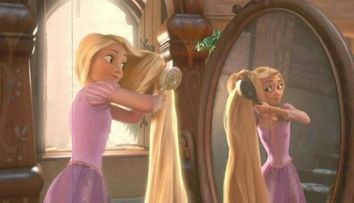 Familia Rapunzel din viata reala. Cum arata femeia cu parul lung de 182 centimetri
