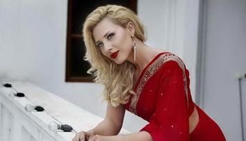 Iulia Vantur si Salman Khan, impreuna intr-una dintre cele mai rare fotografii cu ei doi. Cum au fost surprinsi de catre fotografi