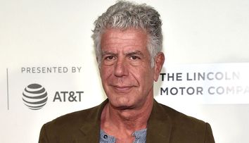 Anthony Bourdain, cunoscut pentru emisiunile sale culinare, s-a sinucis. Avea 61 de ani