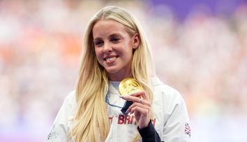 A suferit o operație complicată în adolescență și a făcut sacrificii mari pentru a ajunge sus. Cine este Keely Hodgkinson, atleta de 22 de ani care a adus medalia de aur pentru Marea Britanie