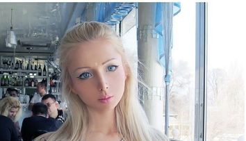 Cum arată acum femeia care a fost comparată cu păpușa Barbie în urmă cu 8 ani