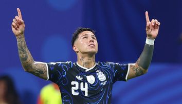 Gestul făcut de Enzo Fernandez după ce a dat primul gol pentru Argentina în semifinala Cupei Mondiale. Ce a făcut la câteva secunde după ce a înscris