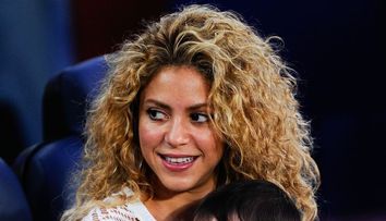 Fotografia de peste 2 milioane de like-uri cu care Shakira a inrosit butonul de LIKE pe Facebook. Micutul Milan este adorabil