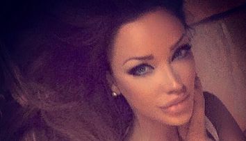 Bianca Dragusanu a apelat din nou la trucurile de infrumusetare. Ce si-a facut roscata la fata