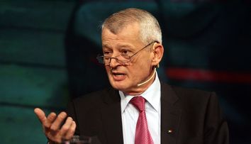   Primarul general al Capitalei, Sorin Oprescu, la “Dupa 20 de ani”