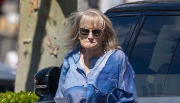 Debbie Rowe, fosta soție a lui Michael Jackson, dezvăluiri despre paternitatea copiilor megastarului. ”Eram îndrăgostită de el”