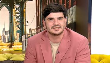 Alex Bogdan, declarație de dragoste în direct. Cine este și cum arată iubita celebrului actor de comedie