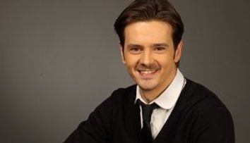 La multi ani, Mihai Petre