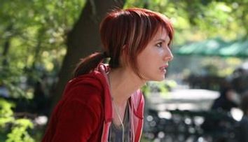 Adela Popescu isi face public jurnalul de filmare de la Weekend cu mama