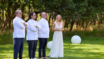 În ediția din 17 noiembrie, concurenții MasterChef gătesc pentru vedetele PRO TV într-un loc de vis! „Am ajuns în rai?”