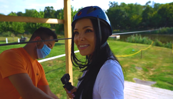 VIDEO Corina Caragea s-a distrat ca un copil în parcul de aventură de la Comana