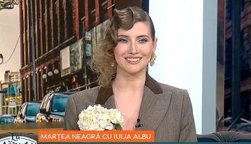 Marțea Neagră cu Iulia Albu! Ce spune criticul de modă despre felul în care se pozează vedetele în Maldive