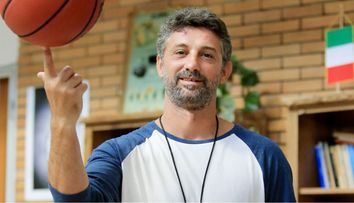 Andi Vasluianu, protagonistul serialului ”Profu`”: ”Proiectul mi se pare extrem de educativ”