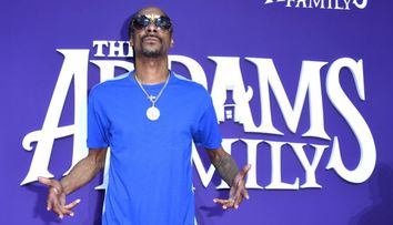 Snoop Dogg și-a scos „clanul” la film. Cum arată soția lui