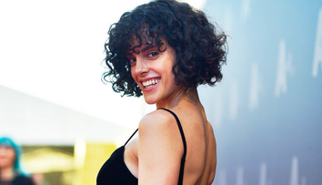 Diana Sar, pe scenă alături de Selly și Cuza. Actrița a prezentat cea de-a două zi a evenimentului The Artist Awards