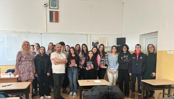 În cadrul campaniei „nevoi ordinare pentru copii EXTRAORDINARI”, Organizația Narada a dotat o parte dintre cele 10 laboratoare extra în care elevii cu abilități practice și cei cu performanțe academice învață altfel de lecții împreună