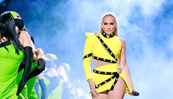 Jennifer Lopez a împlinit 52 de ani. Cântăreața a sărbătorit alături de Ben Affleck
