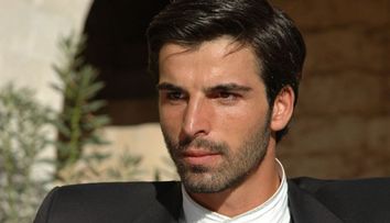 Mehmet Akif Alakurt, greu de recunoscut chiar si pentru fane. Cum arata starul din 