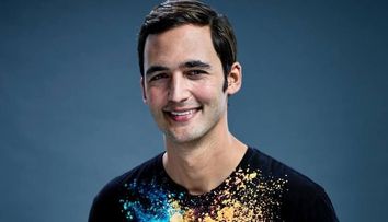 Jason Silva, vloggerul-filosof cu milioane de vizualizări în toată lumea, vine în România