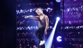 Românii au talent 2023: Darius Pintiliuc i-a cucerit pe jurați cu mișcările sale de dans: 