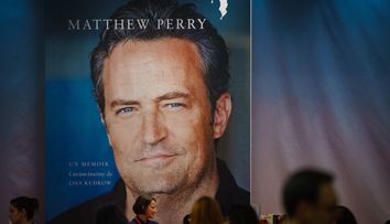 Ce spunea Matthew Perry despre dependență și moarte în cartea sa 