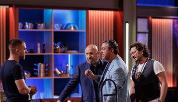 Chef Cătălin Scărlătescu, încurcat de un concurent la MasterChef:  „Cum mănânc asta? Că sunt trei farfurii într-una...”