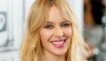 Kylie Minogue iubeste din nou. Noul ei iubit e mai tanar decat ea