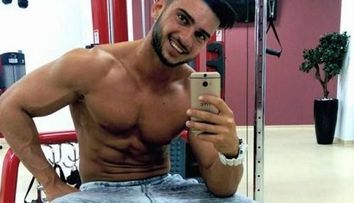 Dorian Popa, eclipsat de iubita sa! Cum au fost surprinsi cei doi si cu ce a reusit Claudia sa atraga privirile tuturor