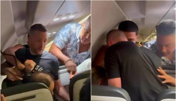 Panică la bordul unui avion! Un pasager a vrut să deschidă ușa aeronavei, în timpul zborului, după ce a încercat să intre în cabina piloților. Ce au surprins martorii