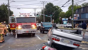 O femeie pompier, însărcinată în luna a 9-a, a salvat viața unui șofer accidentat, după care a născut