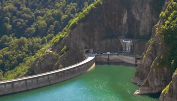 Lacul Vidraru va fi golit complet. Ce s-ar putea găsi în adâncul apelor
