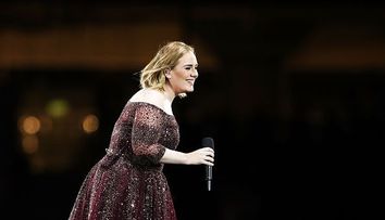 Isteria creata de Adele dupa pozele postate de ziua ei. Ce aspect 