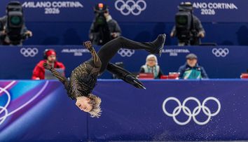 Șoc la Jocurile Olimpice de iarnă Milano-Cortina 2026. Colaps pentru favorit și un final incredibil pe gheață: A căzut și a ratat podiumul