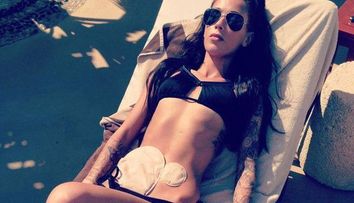 Fotografia cu aceasta femeie in costum de baie a devenit virala. Adevarul din spatele acestei frumuseti de invidiat