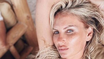 Andreea Bănică, fotografiată în saună! Cum arată artista