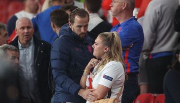Soția lui Harry Kane, cu ochii în lacrimi după înfrângerea Angliei în finala EURO 2020