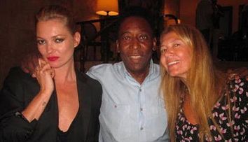 Kate Moss si “regele fotbalului” Pele, la aceeasi petrecere!