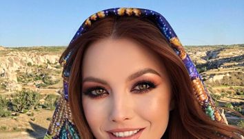 Elena Gheorghe, în costum de baie pe Instagram. Fanii au fost fermecați: ”Ești ca o zeiță”