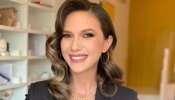 VIDEO Sărbătorim împreună cu Adela Popescu