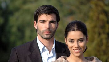 Cansu Dere, una dintre cele mai frumoase femei din lume. O poti vedea din 5 ianuarie pe ProTV, in serialul 