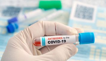 Cât de relevante sunt testele de anticorpi pentru cei vaccinați și pentru cei care au trecut prin COVID-19?