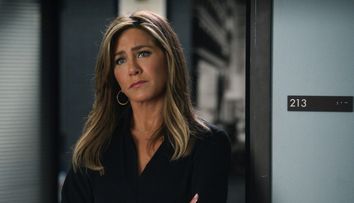 Jennifer Aniston, în lacrimi după o seară cu prietenii la restaurant! Paparazzi au surprins momentul