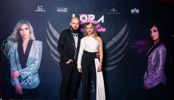 Petrecere cu mare fast! Lora, alături oameni dragi la lansarea albumului “Despre demoni și iertare.”